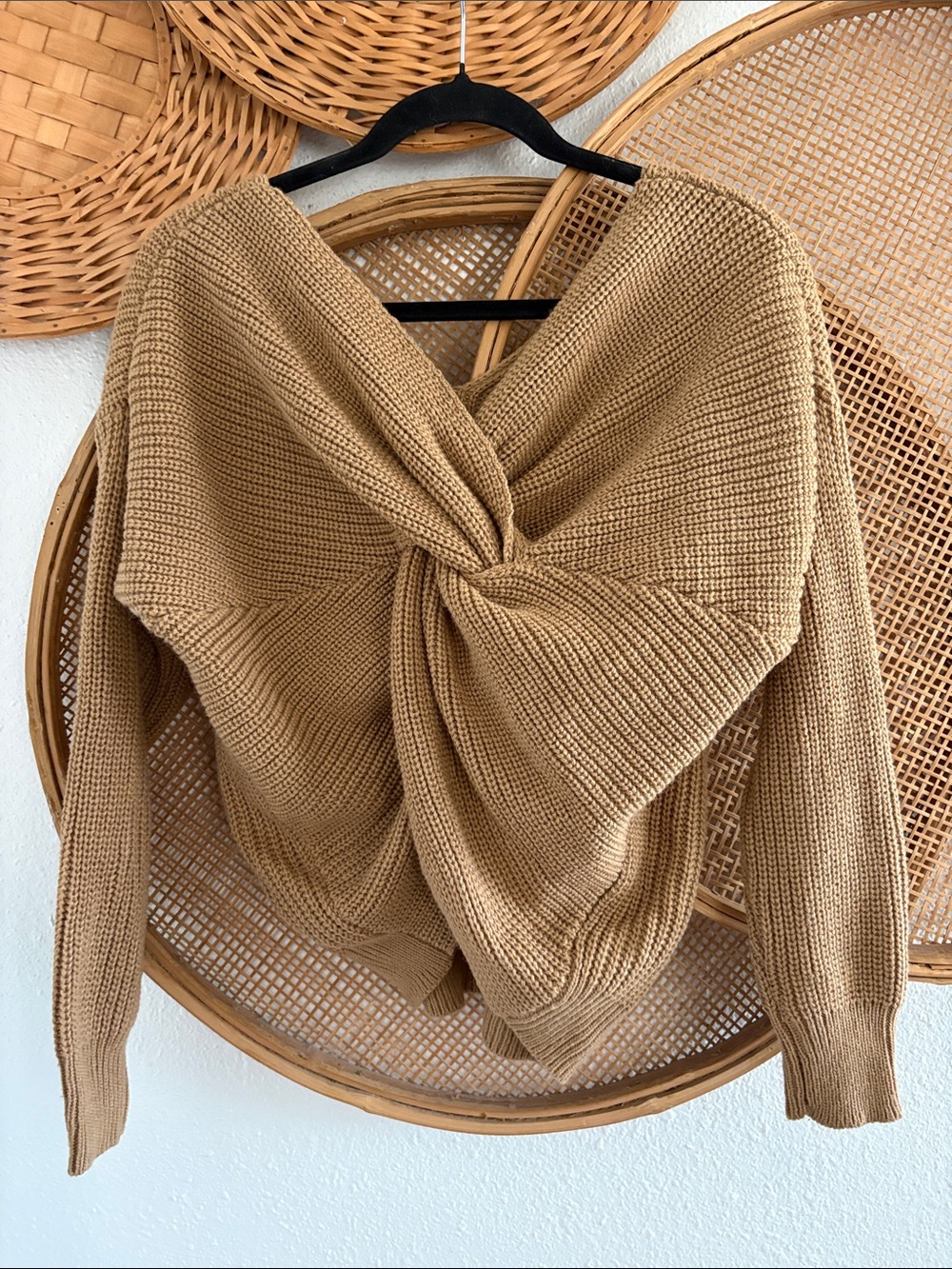 Reversable Twist-Back V-Neck Knit Sweater in Camel